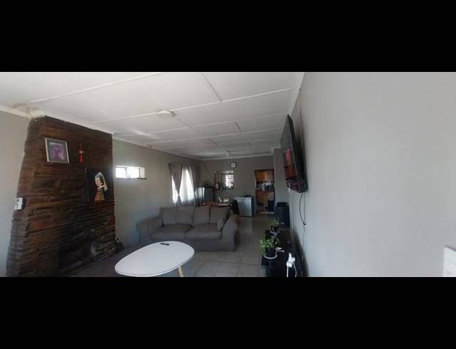 4 BEDROOM HOUSE FOR SALE IN KENSINGTON